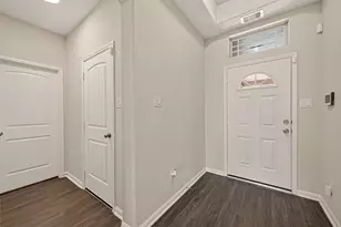 207 White Wing Ln, Sealy, TX 77474 - Photo 3
