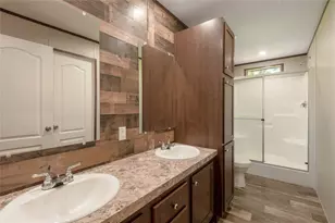 3011 Simmons St, Huntsville, TX 77320 - Photo 17
