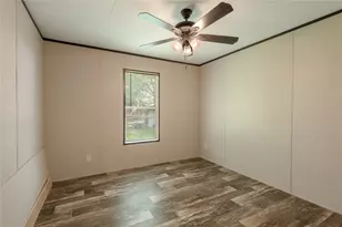 3011 Simmons St, Huntsville, TX 77320 - Photo 19