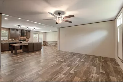 3011 Simmons Street, Huntsville, TX 77320 - Photo 5