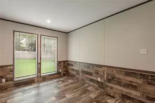 3011 Simmons St, Huntsville, TX 77320 - Photo 11
