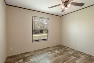 3011 Simmons St, Huntsville, TX 77320 - Photo 25