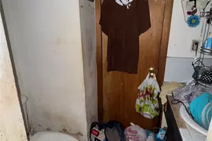 1111 Avenue B, Sweeny, TX 77480 - Photo 13