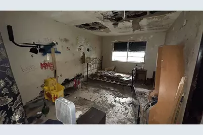 1111 Avenue B, Sweeny, TX 77480 - Photo 9