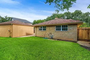 2519 Williams Grant St, Sugar Land, TX 77479 - Photo 33