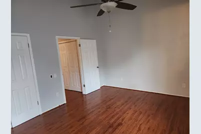11710 Southlake Drive #6, Houston, TX 77077 - Photo 5