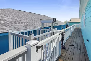 930 Eastview, Crystal Beach, TX 77650 - Photo 25