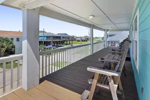 930 Eastview, Crystal Beach, TX 77650 - Photo 29