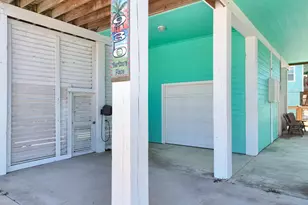 930 Eastview, Crystal Beach, TX 77650 - Photo 33