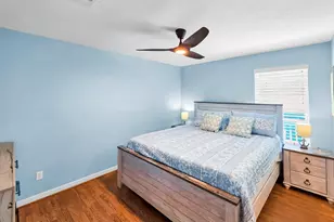 930 Eastview, Crystal Beach, TX 77650 - Photo 11