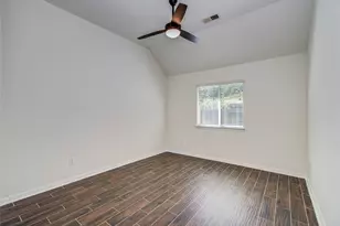 10714 Barker Lake Ct, Cypress, TX 77433 - Photo 13