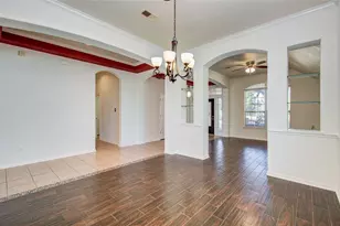 10714 Barker Lake Ct, Cypress, TX 77433 - Photo 9