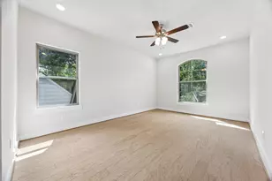 12318 Boheme Dr, Houston, TX 77024 - Photo 35