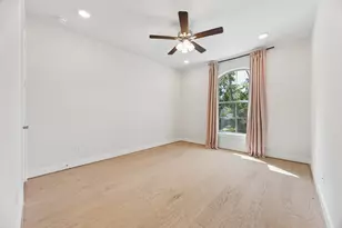 12318 Boheme Dr, Houston, TX 77024 - Photo 37