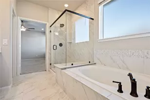 719 Sandy Bay Ln, Kemah, TX 77565 - Photo 11