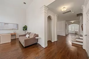 1250 Seamist Dr, Houston, TX 77008 - Photo 9