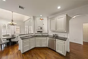 1250 Seamist Dr, Houston, TX 77008 - Photo 3