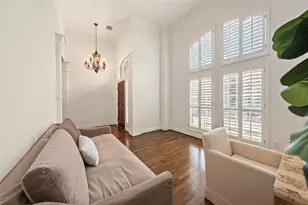 1250 Seamist Dr, Houston, TX 77008 - Photo 7