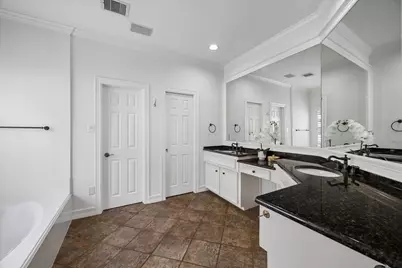 1250 Seamist Drive, Houston, TX 77008 - Photo 23