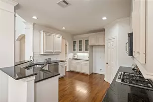 1250 Seamist Dr, Houston, TX 77008 - Photo 5