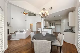1250 Seamist Dr, Houston, TX 77008 - Photo 17