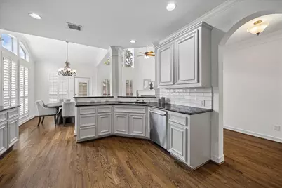 1250 Seamist Drive, Houston, TX 77008 - Photo 17