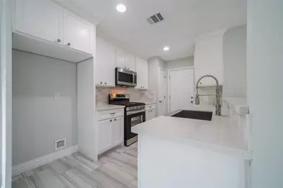 7115 Shady Moss Lane, Houston, TX 77040 - Photo 9