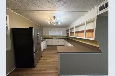 159 Oak Drive, Lake Jackson, TX 77566 - Photo 5