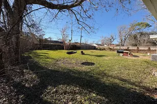 159 Oak Dr, Lake Jackson, TX 77566 - Photo 19