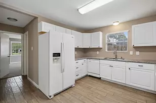 21822 Tophill Dr, Spring, TX 77388 - Photo 5