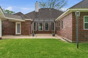 304 Melodywood Dr, Friendswood, TX 77546 - Photo 17