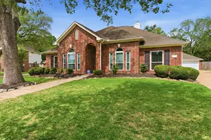304 Melodywood Dr, Friendswood, TX 77546 - Photo 1