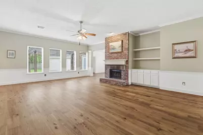 304 Melodywood Drive, Friendswood, TX 77546 - Photo 5