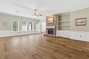 304 Melodywood Dr, Friendswood, TX 77546 - Photo 5