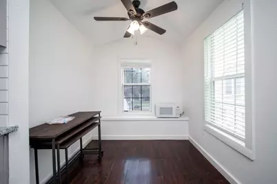 1911 Forest Hill Boulevard #2, Houston, TX 77023 - Photo 9