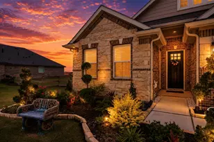 315 Cobb Ct, Sealy, TX 77474 - Photo 7