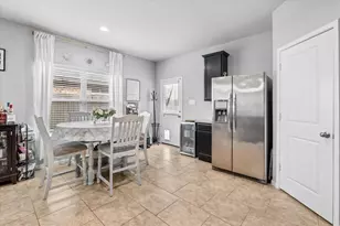 1412 Lake City Ln, Houston, TX 77047 - Photo 11