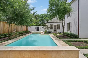 3444 Meadow Lake Ln, Houston, TX 77027 - Photo 39