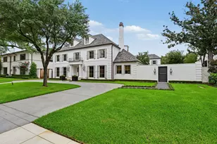 3444 Meadow Lake Ln, Houston, TX 77027 - Photo 1