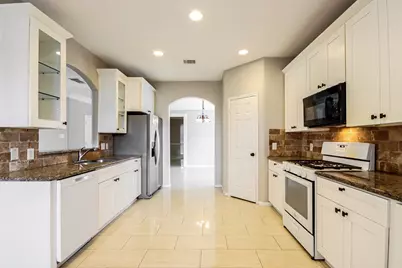 18222 Noble Forest Drive, Humble, TX 77346 - Photo 7