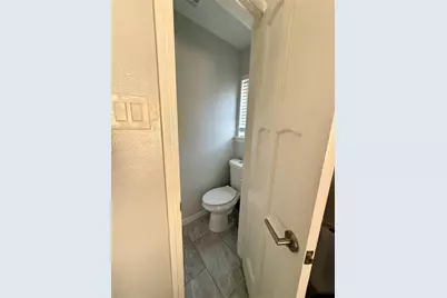 10818 Chevy Chase Drive, Houston, TX 77042 - Photo 7
