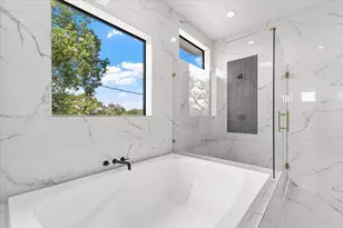 5110 Longmeadow St, Houston, TX 77033 - Photo 19