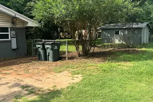 204 N Rockdale St, Lexington, TX 78947 - Photo 11