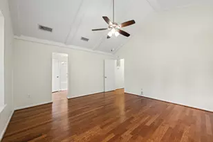 69 S Bachelor Button St, Lake Jackson, TX 77566 - Photo 21