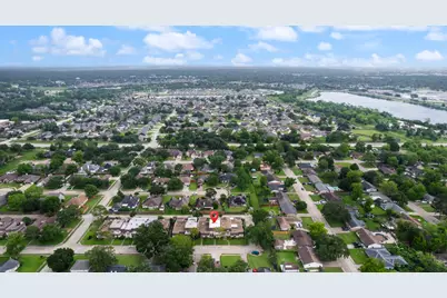 69 S Bachelor Button Street, Lake Jackson, TX 77566 - Photo 47