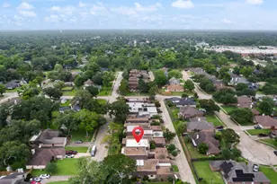 69 S Bachelor Button St, Lake Jackson, TX 77566 - Photo 41