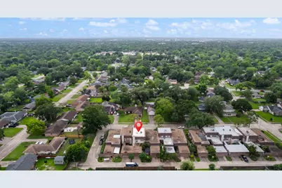 69 S Bachelor Button Street, Lake Jackson, TX 77566 - Photo 43