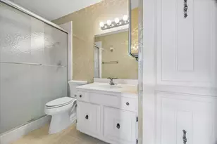 9481 Fondren Rd, Houston, TX 77074 - Photo 9