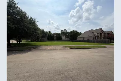 9002 Cliffwood Drive, Houston, TX 77096 - Photo 5