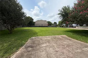 9002 Cliffwood Dr, Houston, TX 77096 - Photo 1